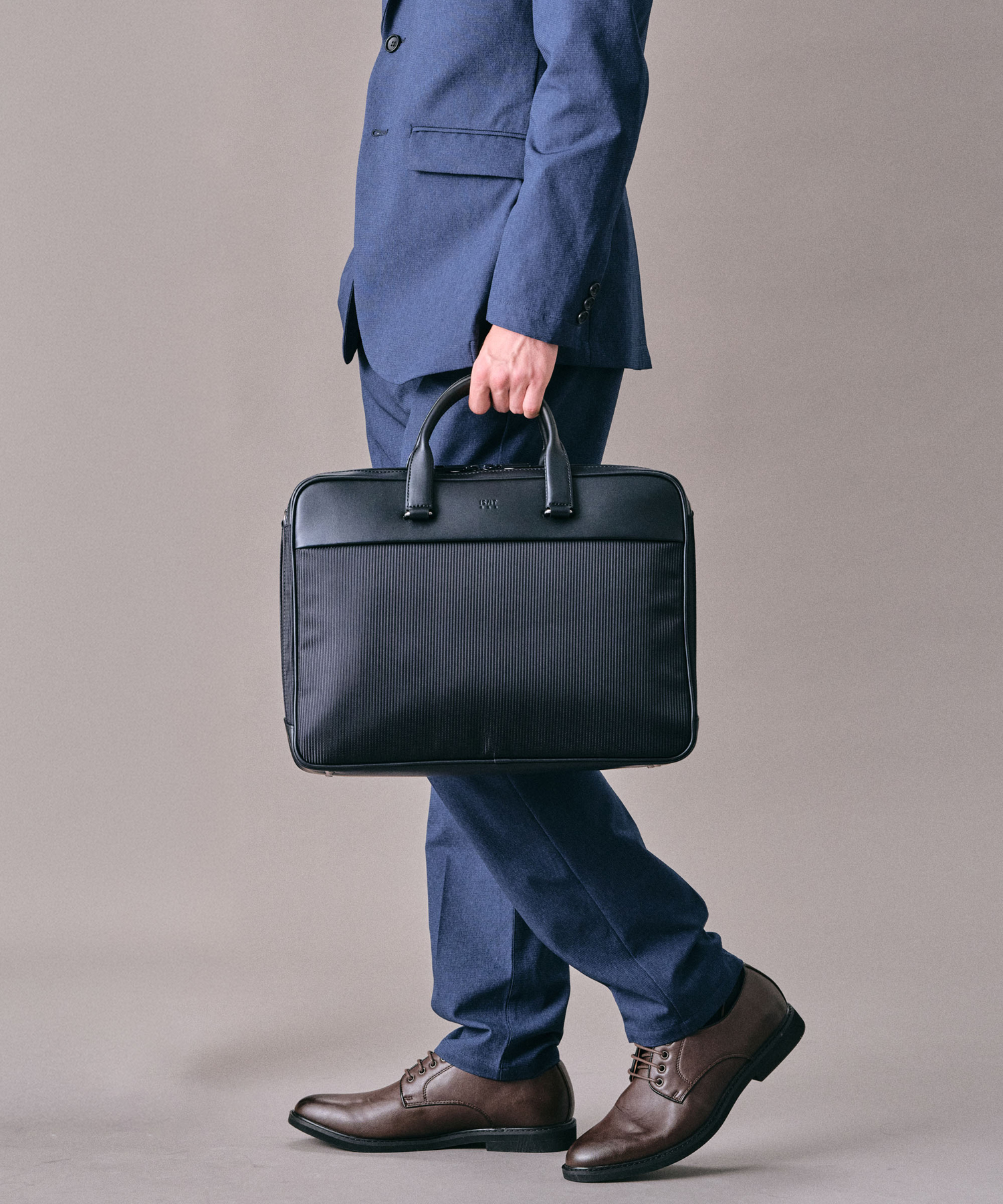 グリッド ビジネスバッグ A4 2WAY 13.3インチPC対応